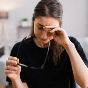 How to treat eye pain