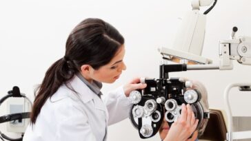 Optometrist